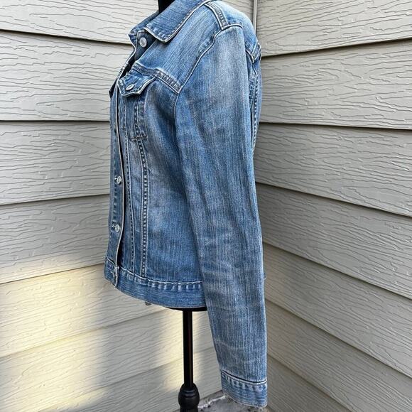 Gap -Gapstretch women’s size M denim jacket, medium -light wash. - Picture 5 of 10
